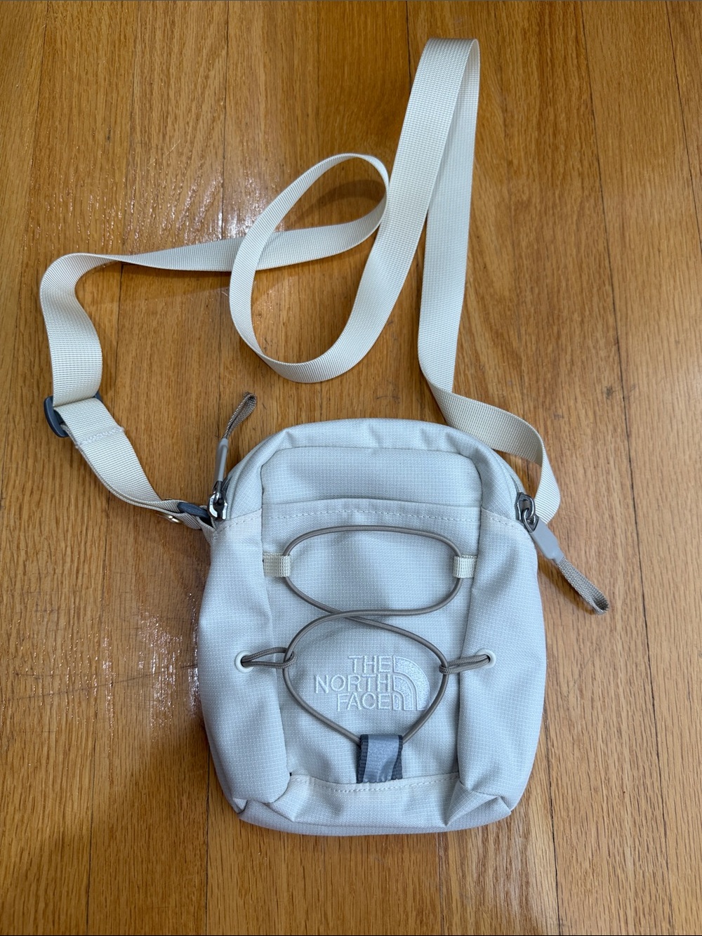 The North Face Small Crossbody Messenger Bag in Cream New without Tags